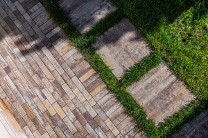 Купите квадратную тротуарную плитку от производителя «Поревит»